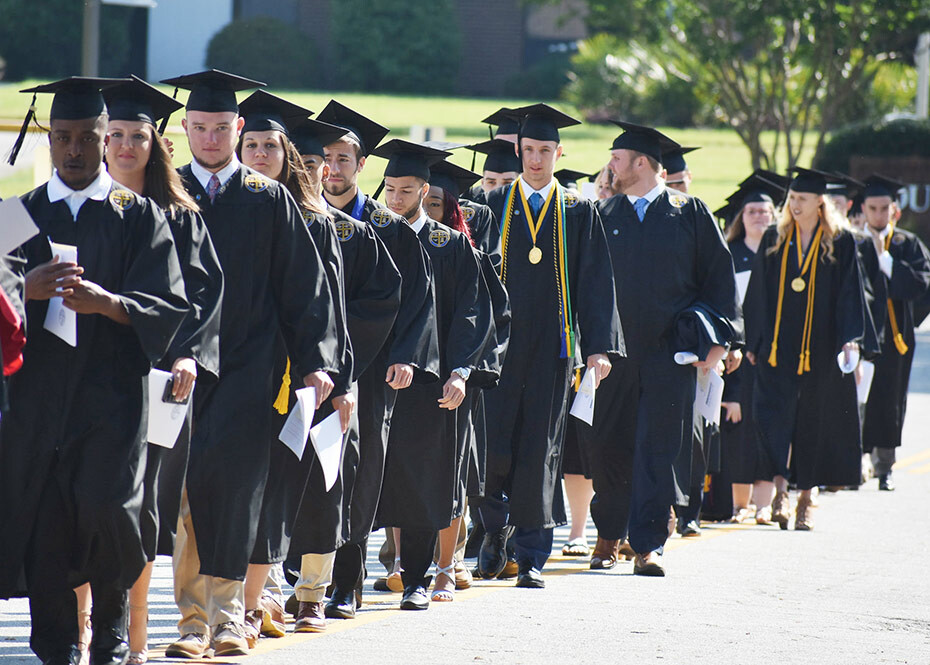 SWU graduates ‘Class of 2018’ in two ceremonies Southern Wesleyan